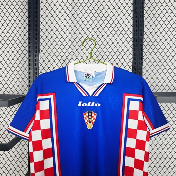 1998 Croatia Away Football Shirt