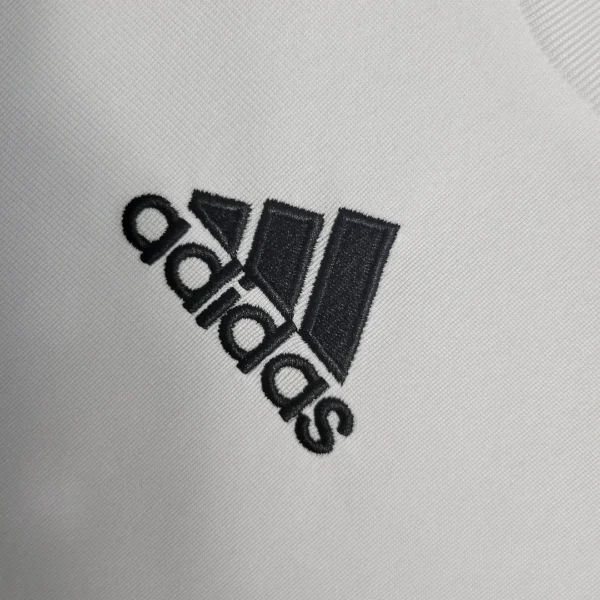 2009/2010 Retro Real Madrid Home Football Shirt