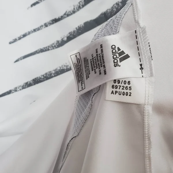 2006 Retro Japan Away Football Shirt