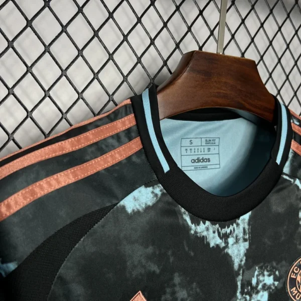 2024/2025 Bayern Munich Away Shirt