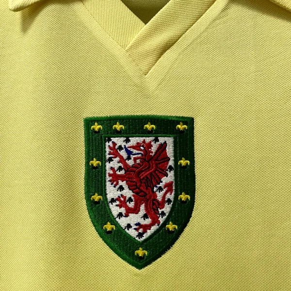 1976/1979 Retro Wales Away Shirt