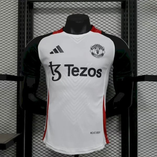 2025/2026 Player Edition Manchester United Pre-Match Training Shirt