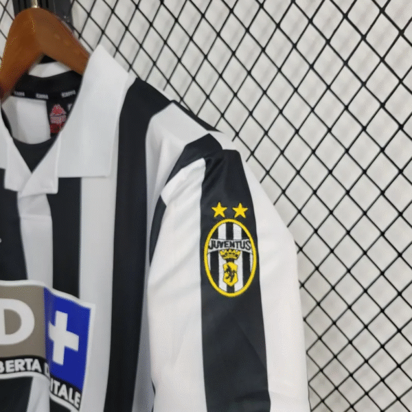 1998/1999 Retro Juventus Home Football Shirt
