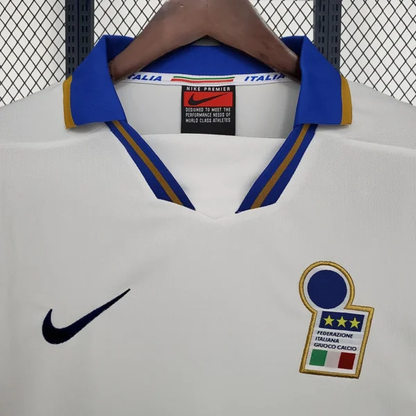 1996 Retro Italy Away Football Shirt